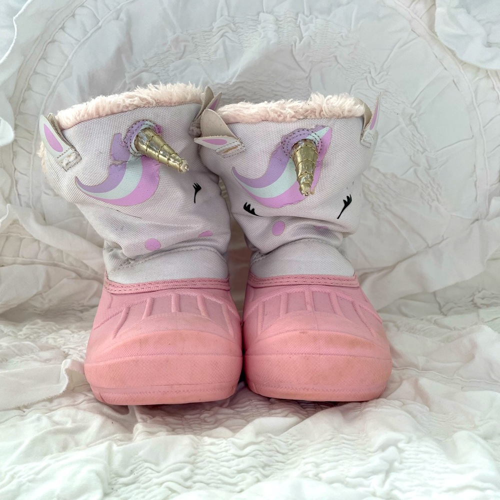 Cat & Jack little kids size 9 unicorn winter boots.